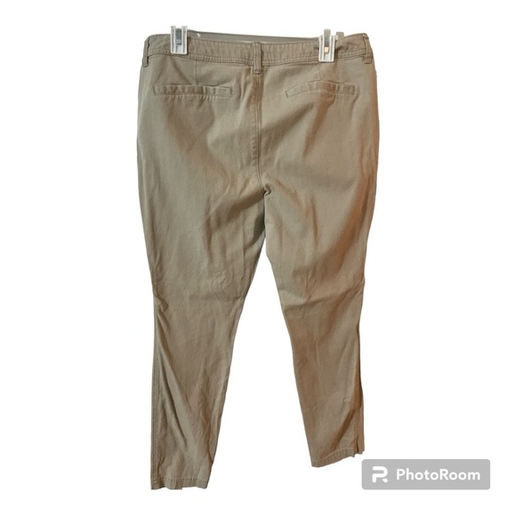 Old navy sweetheart women’s size 12 khaki pants - Picture 2 of 3